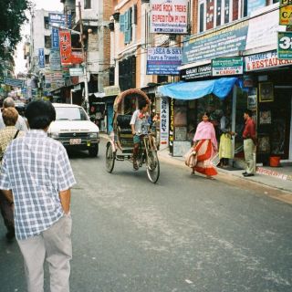 Loading...