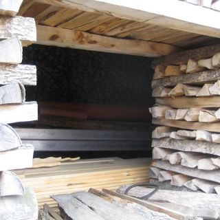 Loading...