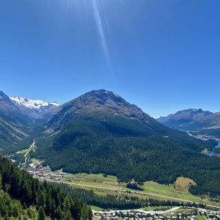 Loading...